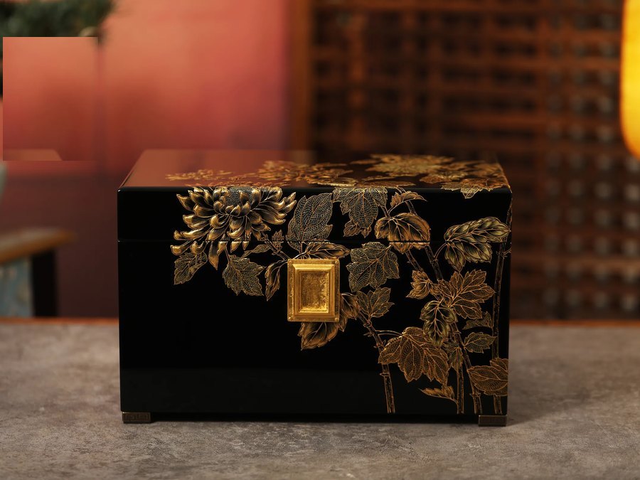 Golden Chrysanthemum Lacquer Urn — handcrafted Chinese lacquer cremation urn, Grace Collection, reference GC-005
