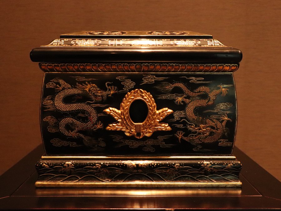 Dragon Ascendant Lacquer Urn — handcrafted Chinese lacquer cremation urn, Heritage Collection, reference HC-004