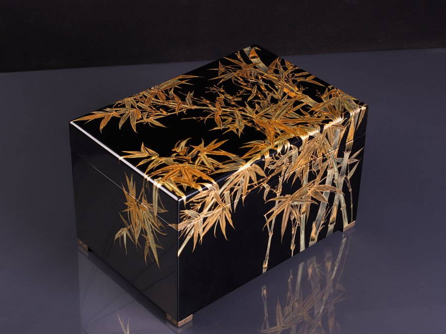 Golden Bamboo Lacquer Urn — handcrafted Chinese lacquer cremation urn, Obsidian Collection, reference OC-005