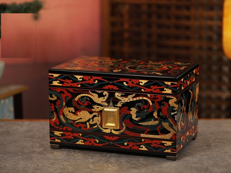 Qin and Han Legacy Lacquer Urn — handcrafted Chinese lacquer cremation urn, Obsidian Collection, reference OC-009